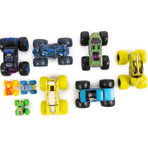 Spin Master Monster Jam Limited Edition 9-Pack Die-Cast Monster