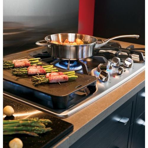 GE CGP650SETSS Cafe 36 in. Deep Recessed Gas Cooktop in Stainless Steel